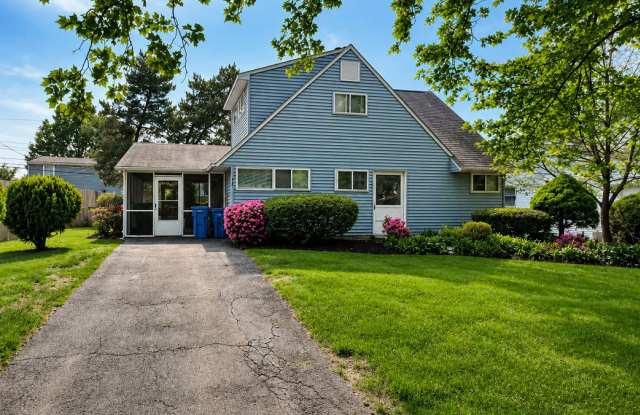 4 bedroom 2 bath home in the Crabtree section of Levittown. Available for move in now photos photos