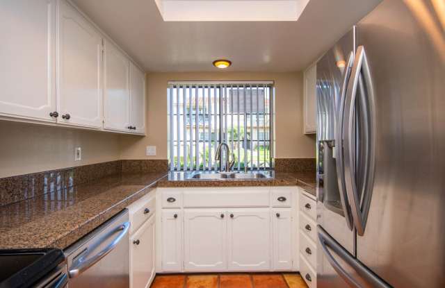 Wonderful 2BR Condo located in Las Playas Community! photos photos