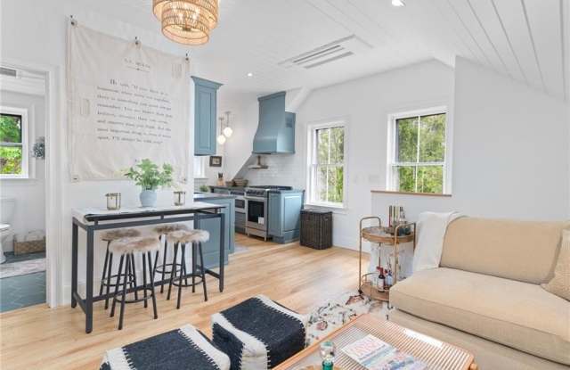 17 Willow Street photos photos