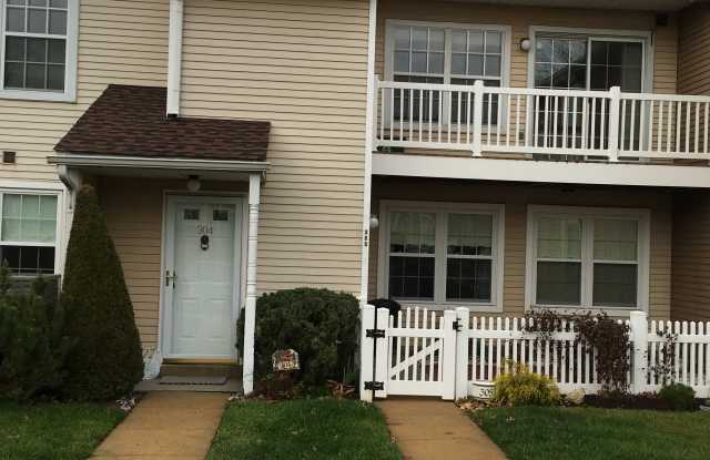 304 Ferris Ln - 304 Ferris Lane, New Britain, PA 18901