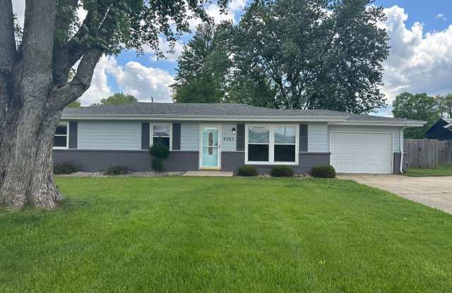 NOW SHOWING: 3 Bedroom/2 Bathroom located at 2063 W Highland Ln. in Columbus, IN photos photos