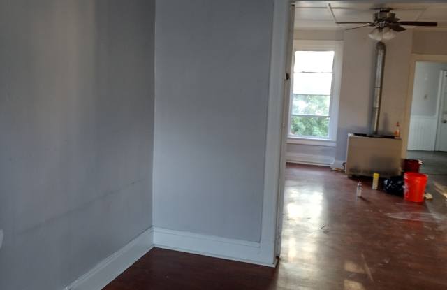 729 5th Ave - 729 5th Avenue, Troy, NY 12182