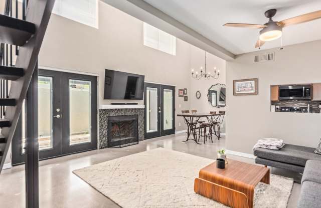 Updated 2 bedroom townhome in Phoenix with modern and contemporary touches! photos photos