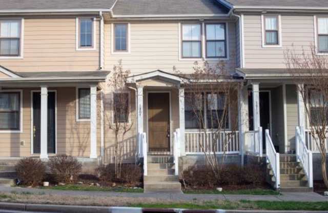 1809 Wild Oaks Ct Gallery 2