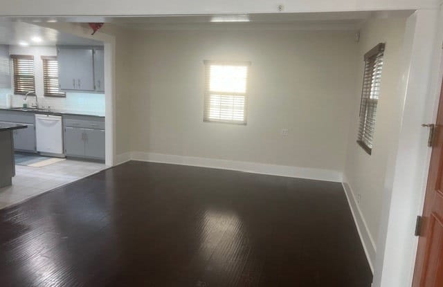 815 S Grevilla Avenue - 815 South Grevillea Avenue, Inglewood, CA 90301