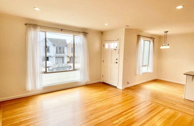 1726 47th Avenue Gallery 3
