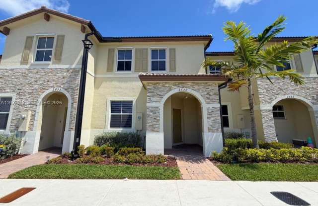 2659 SE 28th Dr photos photos