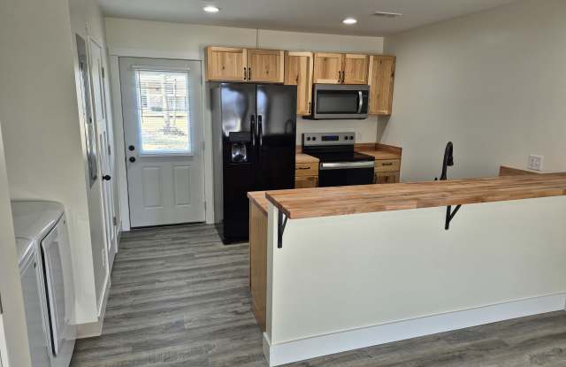 615 Iowa St photos photos