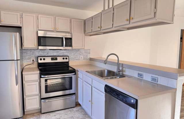 1 Bedroom Condo with In-Unit Laundry and Private Patio photos photos