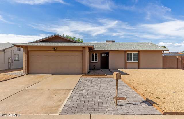 1002 W VILLA RITA Drive photos photos