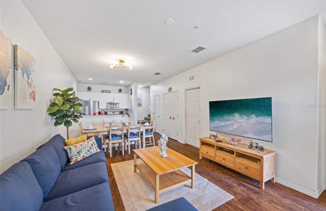 8945 SHINE Drive Gallery 3