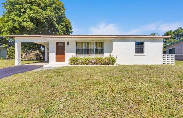 3431 NW 5th Pl photos photos