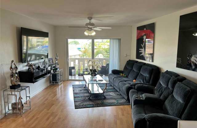 7480 Miami Lakes Dr photos photos