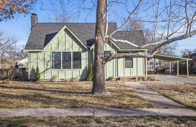 117 S Vann St - 117 South Vann Street, Pryor Creek, OK 74361