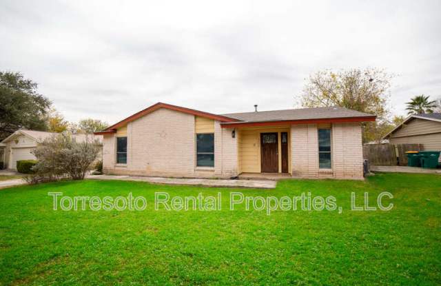 309 Royal Dr - 309 Royal Drive, Converse, TX 78109