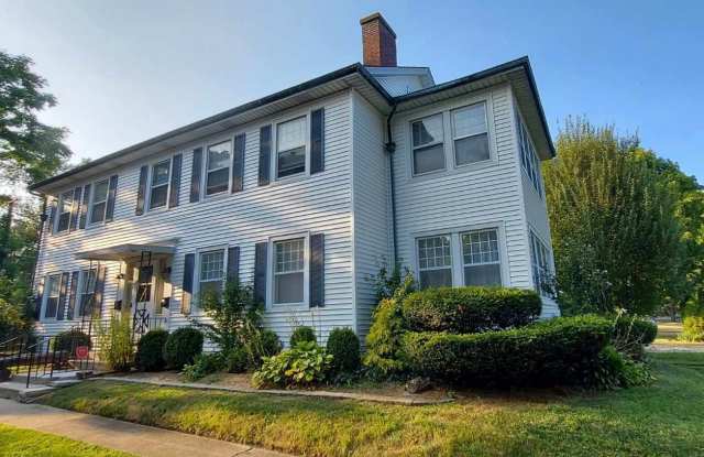610 N Sheridan Road - 610 North Sheridan Road, Waukegan, IL 60085
