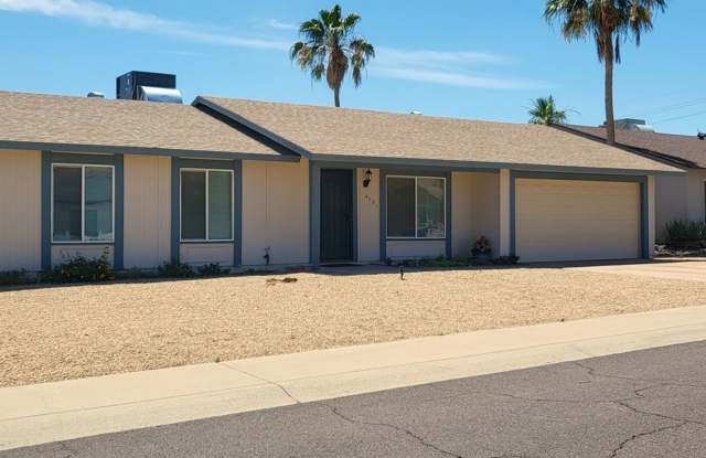 EXCELLENT HOME WITH MOUNTAIN VIEWS! photos photos