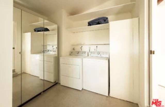 4085 Michael Avenue photos photos