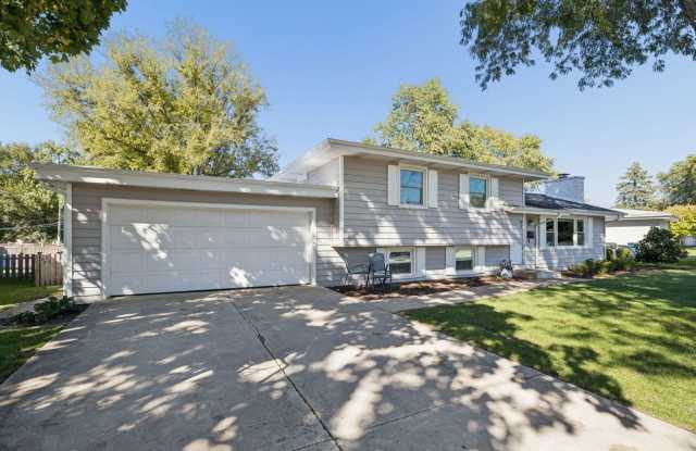 63 Elmwood Drive Gallery 2