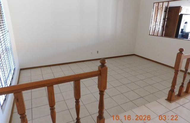 5228 W VOGEL Avenue Gallery 3