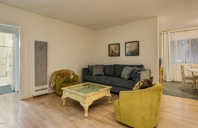 220 Market Street - 220 Market Street, Los Angeles, CA 90291