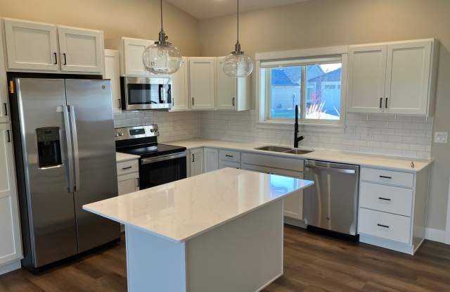 Beautiful West End Home Gallery 4