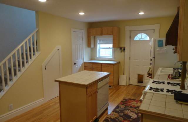 4034 Zuni St. Gallery 3