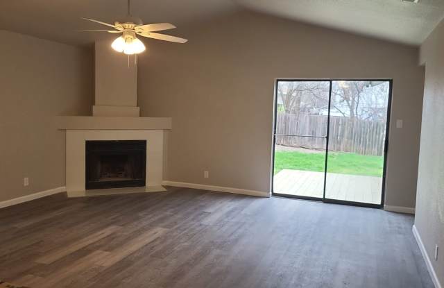 Recently remodeled 3 bedroom 2 bath home. photos photos