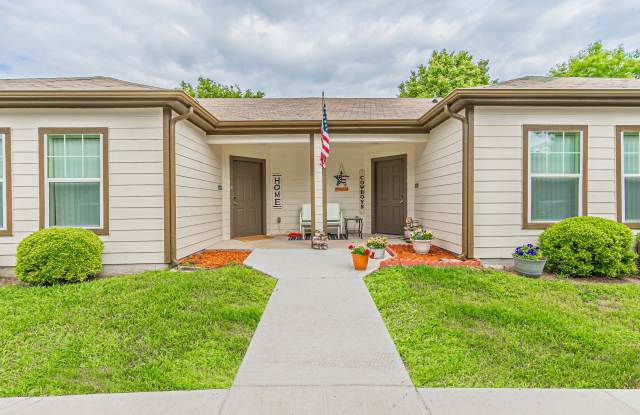 Park Manor 55+ Apartments Gallery 2