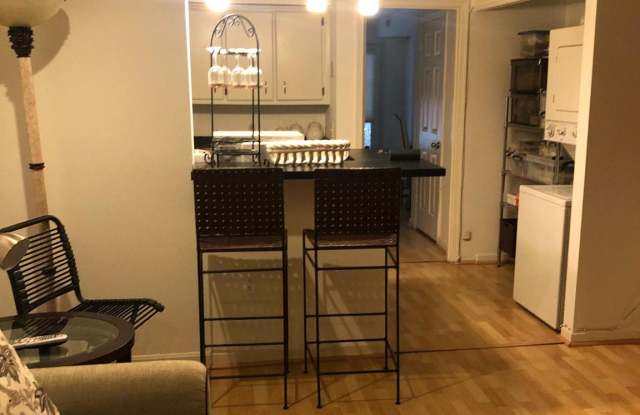 2211 WASHINGTON CIRCLE NW Gallery 2