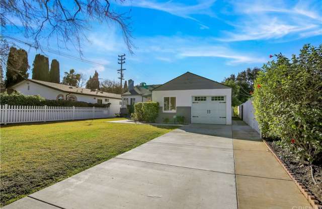 4807 Placidia Avenue Gallery 4