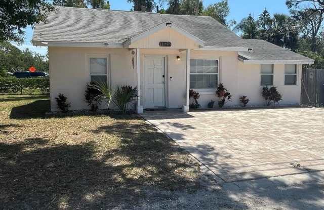 1729 CREEK LANE photos photos