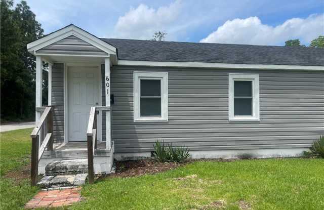601 Pate Avenue photos photos
