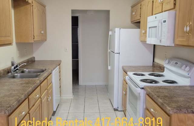 2 BEDROOM 1 BATHROOM DUPLEX FOR RENT Gallery 4