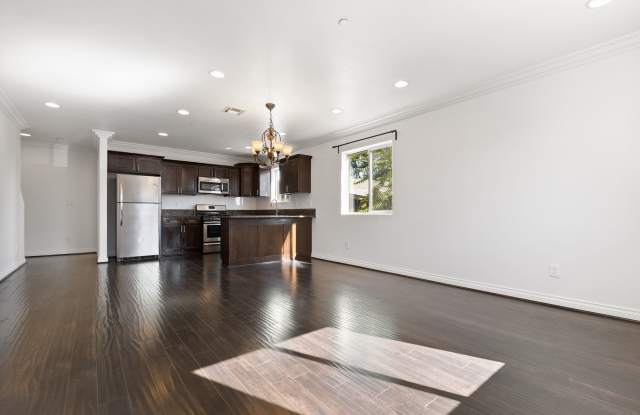 4 Bed / 3 Bath Townhouse - Across the street from USC Keck Medical Center! photos photos