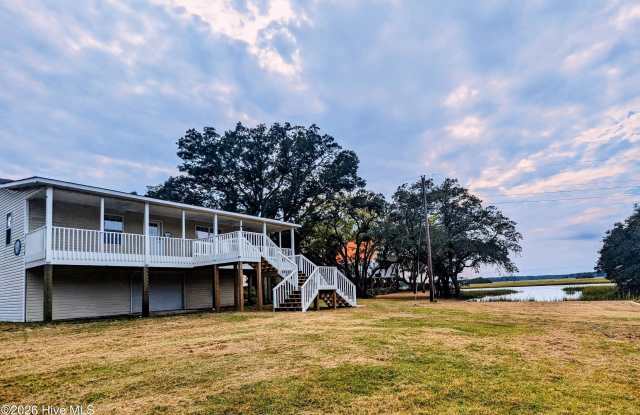 3825 C Street SE photos photos