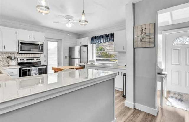 2539 CLEVELAND Street, Hollywood, FL 33020 - 3015 photos photos