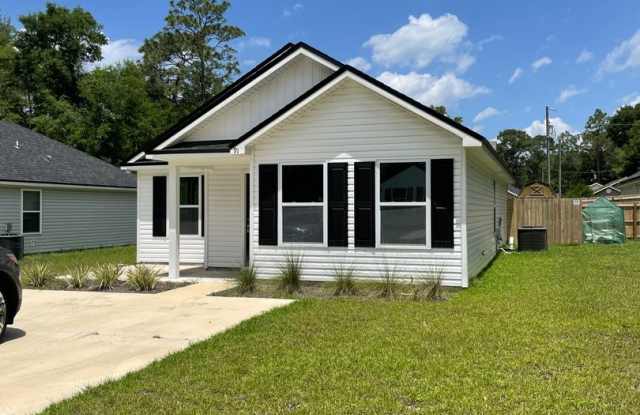 3-Bedroom off of Rehwinkel Available Now! photos photos