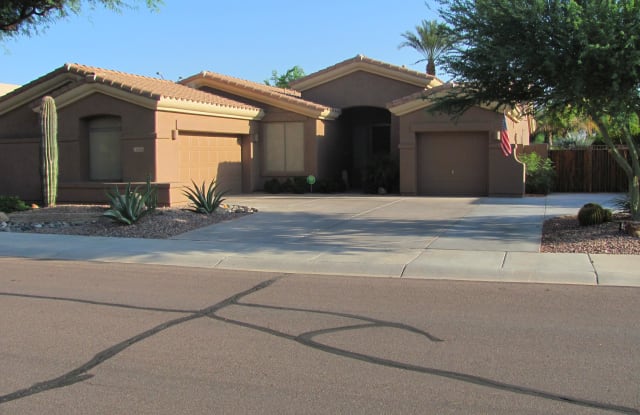 14464 W CORA Lane - 14464 West Cora Lane, Goodyear, AZ 85395