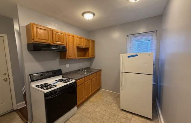 4320 Wyalusing Unit 2 – 2 Bedroom, 1 Bathroom in East Parkside photos photos