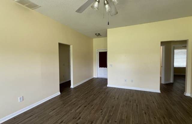 1229 CLEARWATER Drive Gallery 3