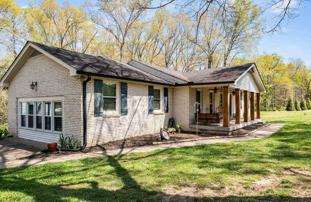 358 Twin Oaks Drive Gallery 2