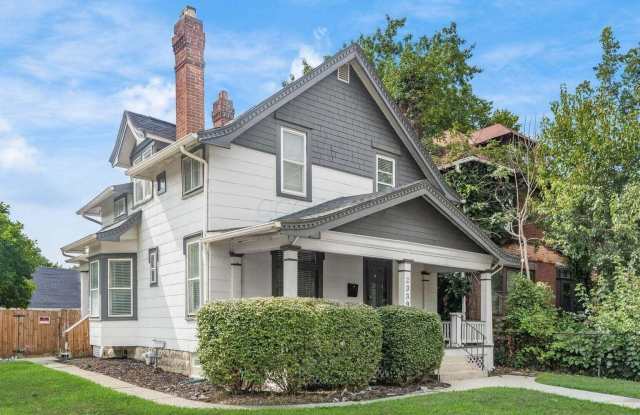 2339 Summit Street photos photos