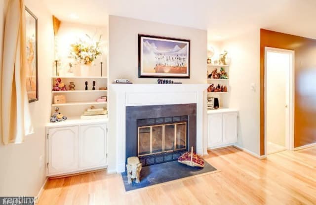 8813 Stonebrook Ln Gallery 3