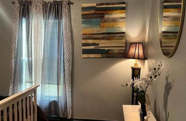 351 Ware Gallery 4