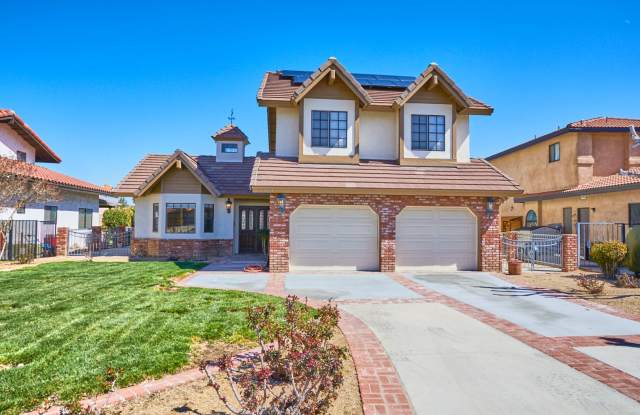 Spacious 3-Bedroom Lake House in Victorville, CA – Fully Furnished  Move-In Ready! photos photos