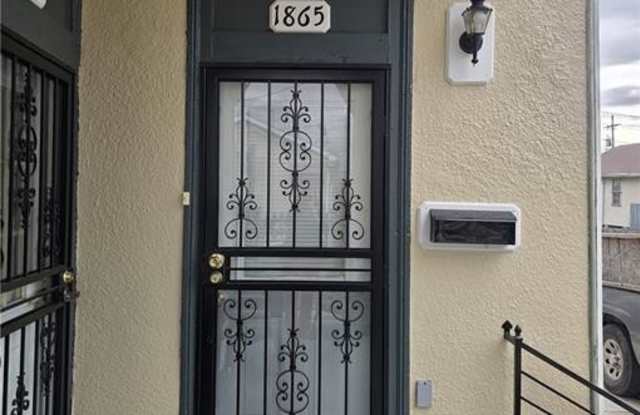 1865 N TONTI Street Gallery 4