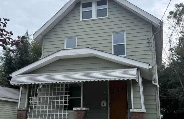 5 Bed / 1.5 Bath – Fully Rehabbed Akron Home with Finished Attic Gallery 1
