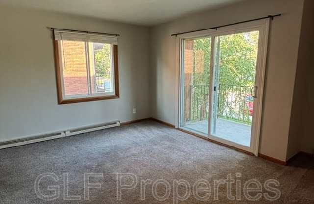 231 N 1st - Apt. 4 - 231 North 1st Street, Seward, NE 68434