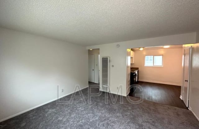 169 W. 42nd St. photos photos